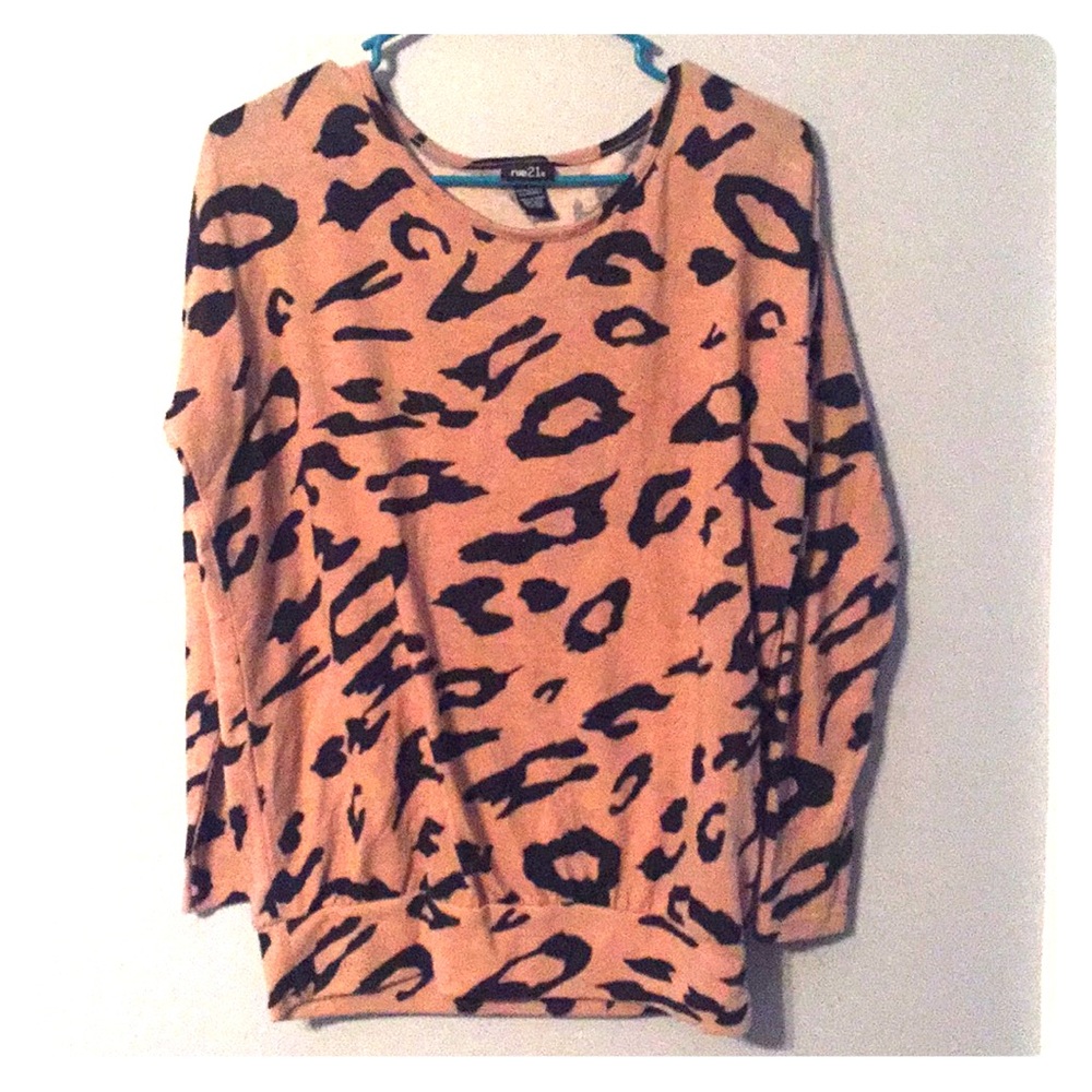 Light weight sweater